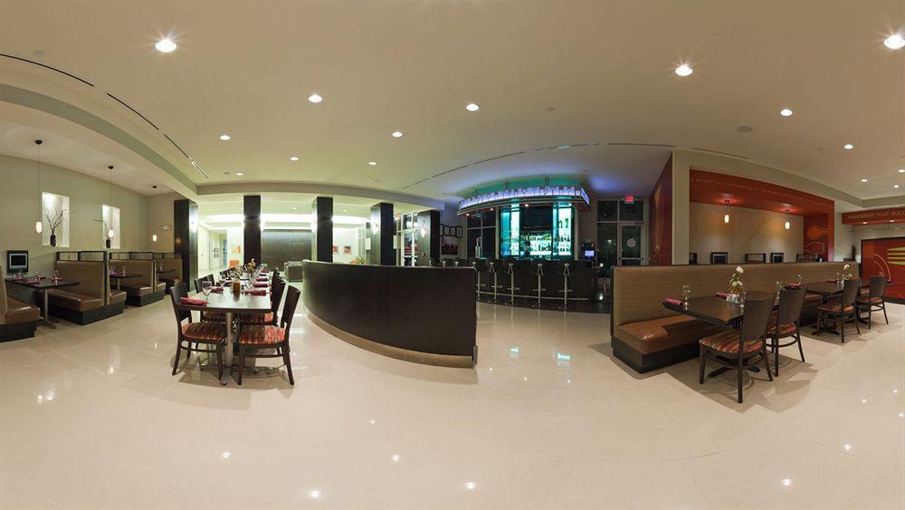 Airport - Fair/expo By Ihg Hotel
